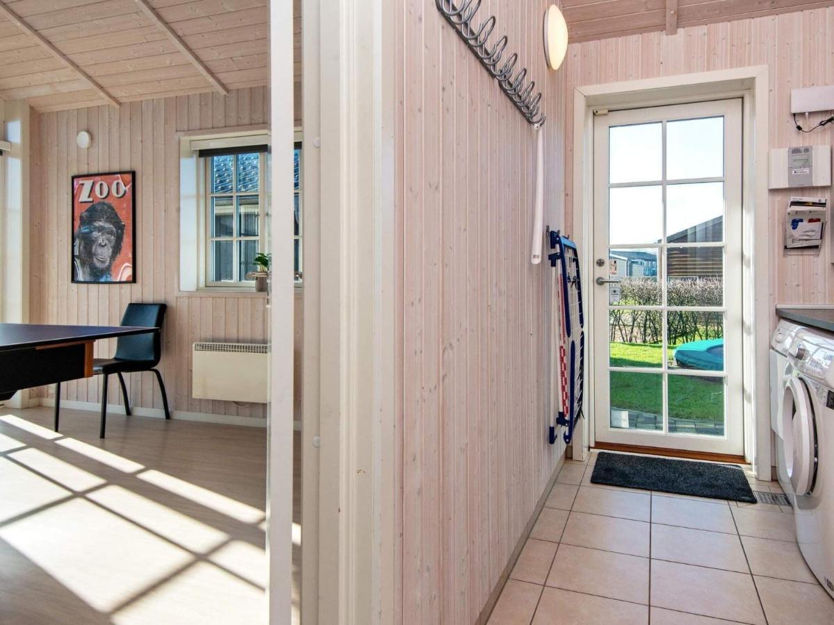 10 Person Holiday Home In Ansager Exterior photo